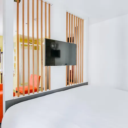 Otel Du Jeu De Paume Versay