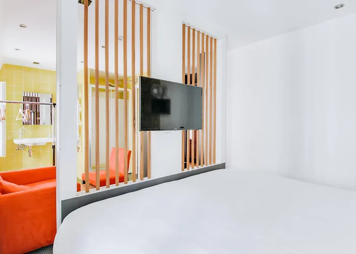 Hotel Du Jeu De Paume Versailles